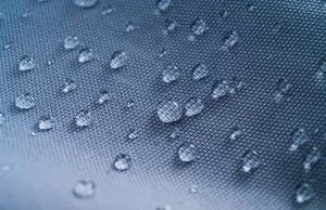 Kleidung aus Polyester – 7 Vorteile des Materials Polyester